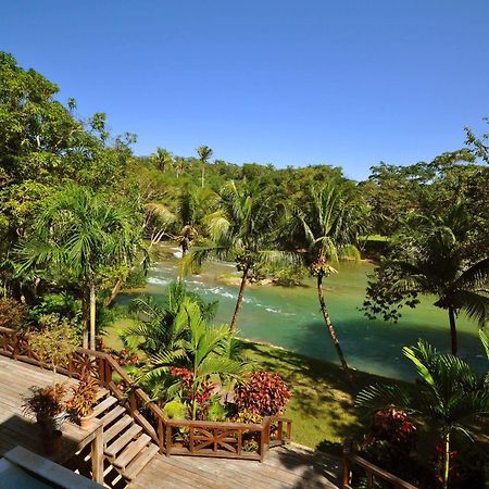 Mahogany Hall Luxury Boutique Resort San Ignacio Bagian luar foto