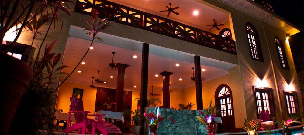 Mahogany Hall Luxury Boutique Resort San Ignacio Bagian luar foto
