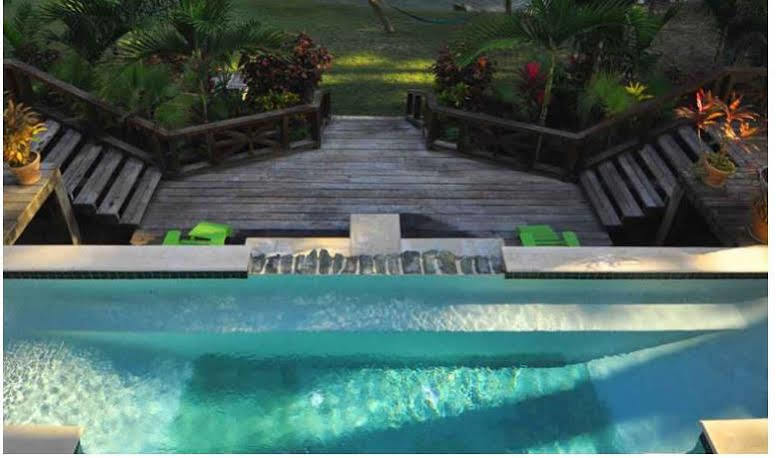 Mahogany Hall Luxury Boutique Resort San Ignacio Bagian luar foto